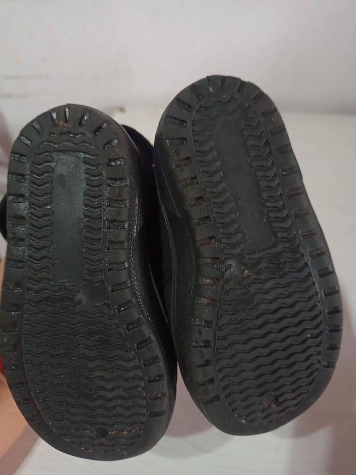 Botitas abrigadas con borreguito 14 cm de talón a punta