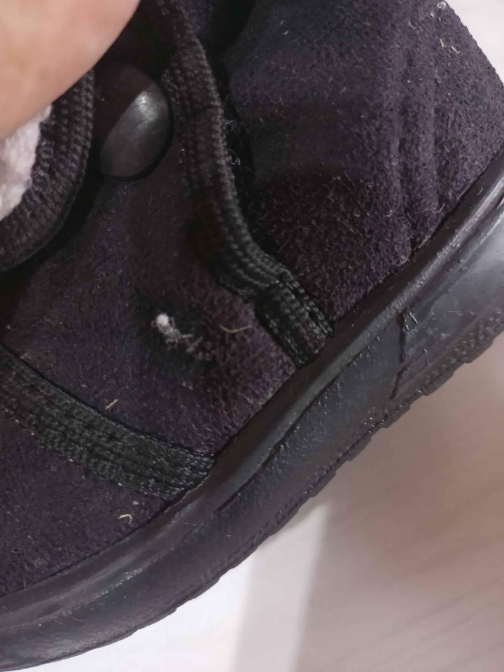 Botitas abrigadas con borreguito 14 cm de talón a punta