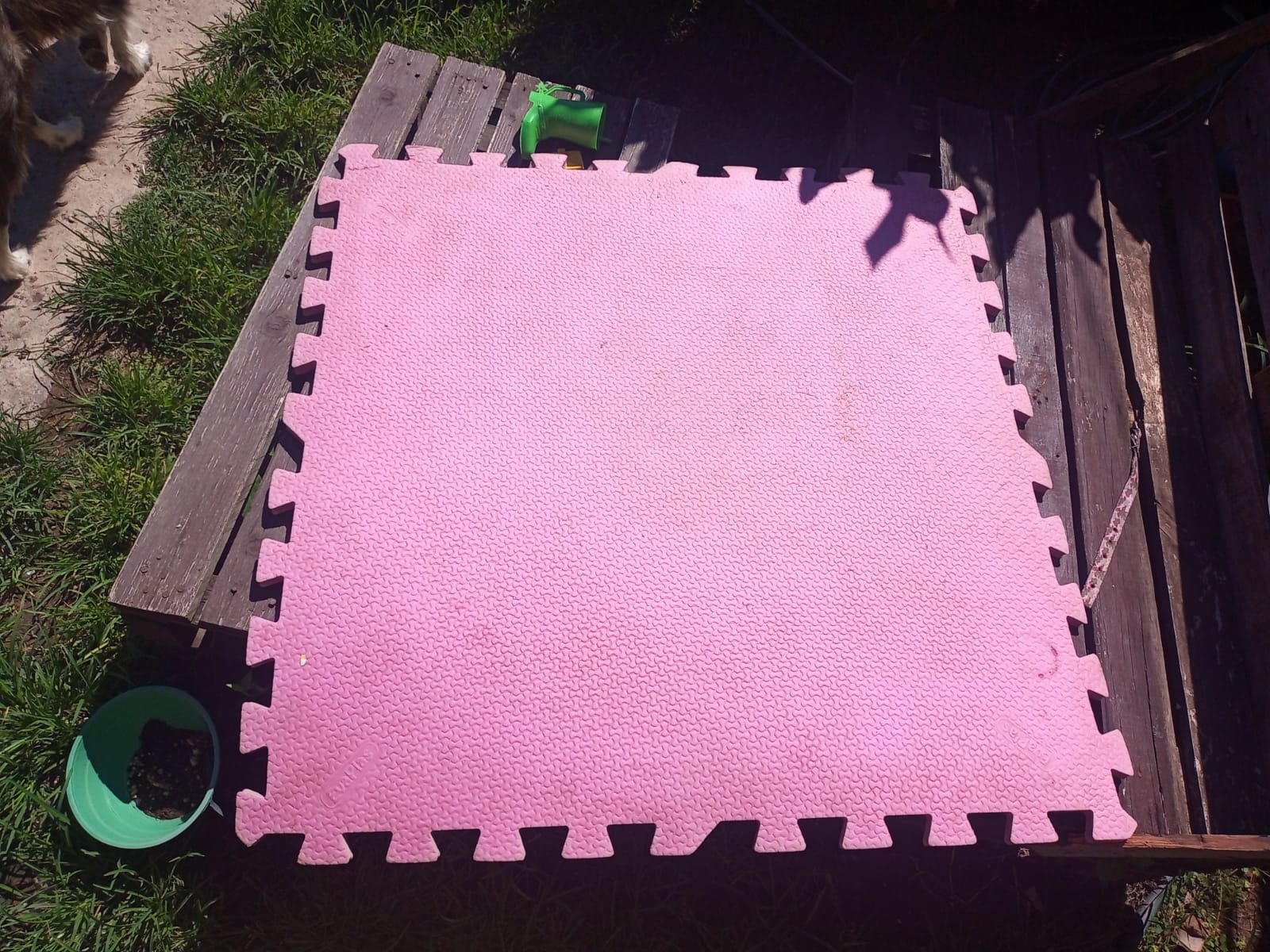 1 Cuadrado de goma eva encastrable 1Mx 1M y 2cm de ancho