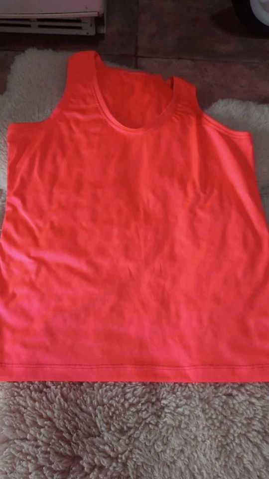 Musculosas  deportivas talle S - M chico 